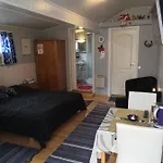 Mansikka Bed & Breakfast 3*