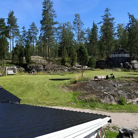 Mansikka Bed & Breakfast