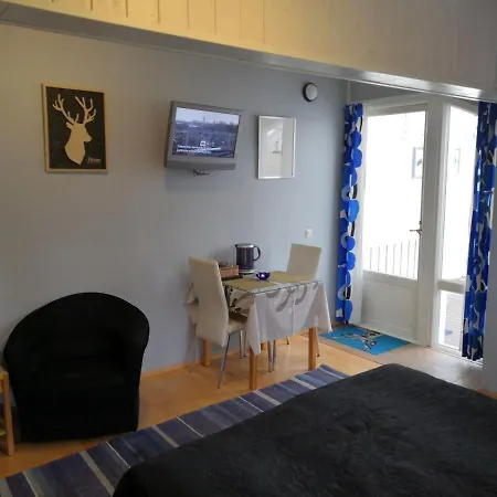 Bed & Breakfast Mansikka 3*