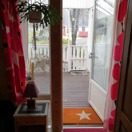 Mansikka Bed & Breakfast 3*