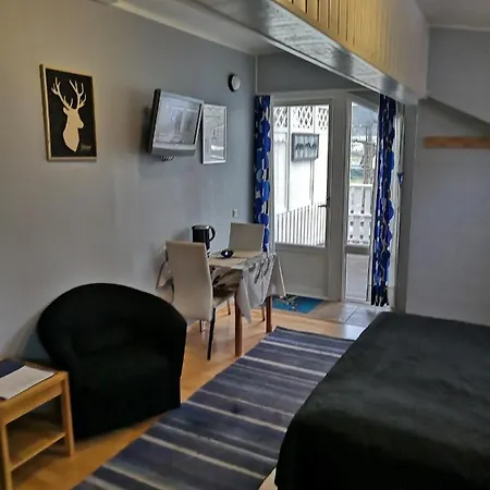 Mansikka Bed & Breakfast 3*