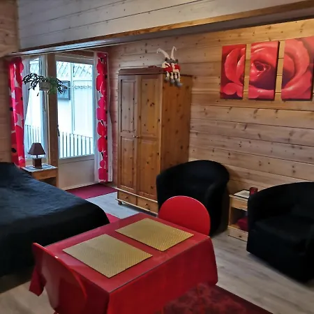Mansikka 3*