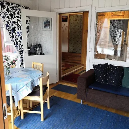 Mansikka Bed & Breakfast