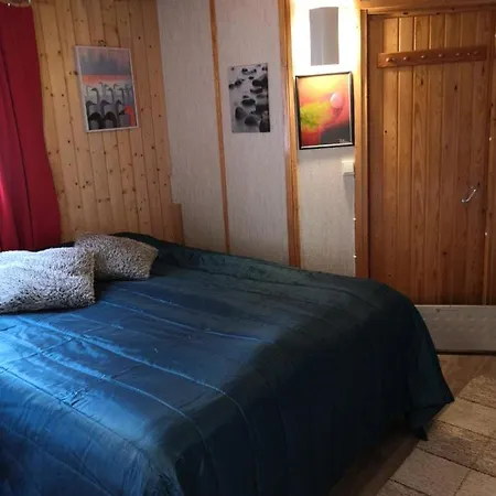 Mansikka 3*
