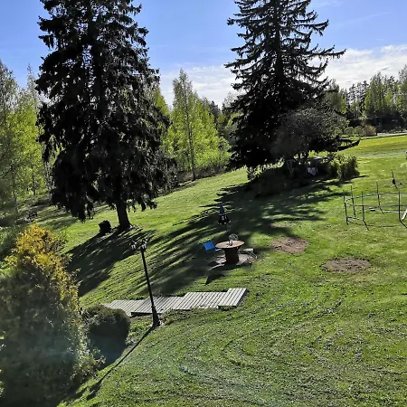 Mansikka Bed and breakfast