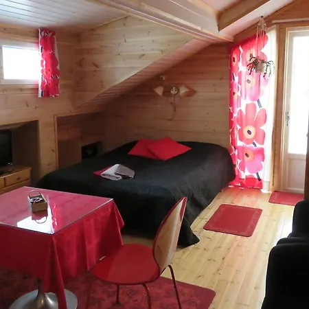 B&B Mansikka *