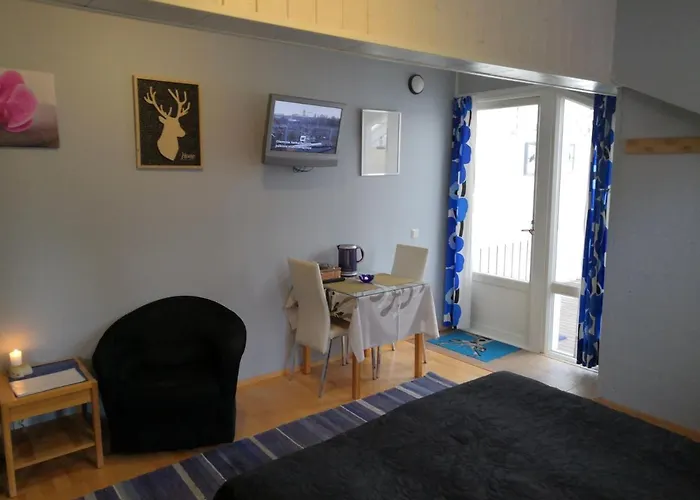 Bed & Breakfast Mansikka 3*