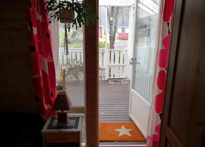 Mansikka Bed & Breakfast 3*